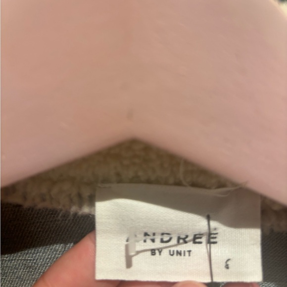 Andree by Unit Denim Jacket with Sherpa Outline - Picture 2 of 3